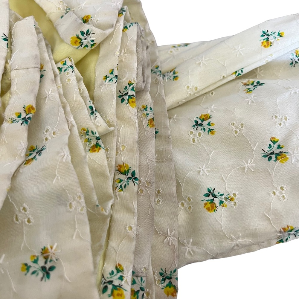 Vintage 1960s handmade pale yellow eyelet floral maxi dress‎ - Picture 15 of 15